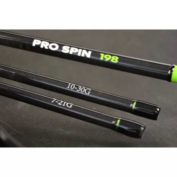 Wizard Pro Spin 2,40m 10-30/15-40gr 1+2-teilige Spinnrute