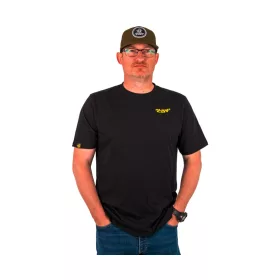 Black Cat Chase Dreams Black Tee T-Shirt S