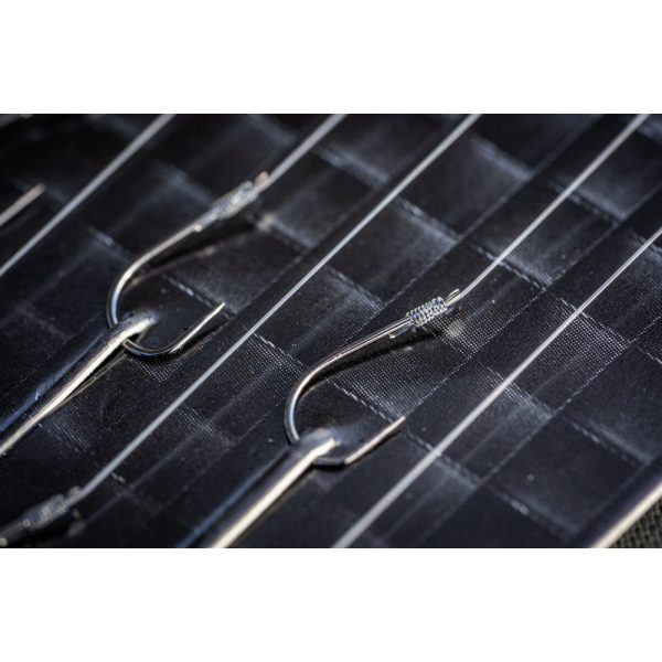 Guru Match Special Rig 10 Widerhaken, Plättchen, Monofil vorgebundener Haken 8 Stk.